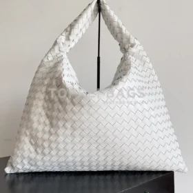 i1703601687_9142_0 Bottega Veneta Hop Large in White