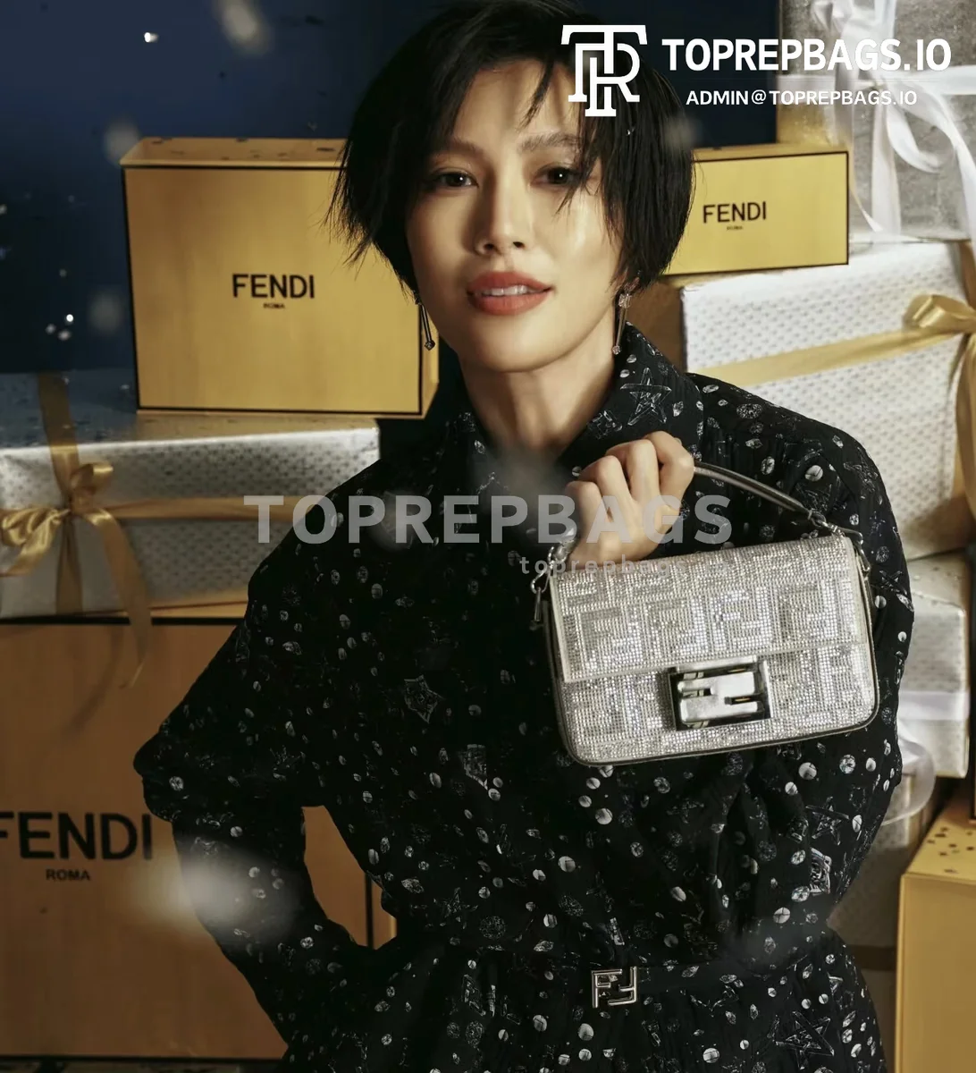 i1705998292_5569_1 Fendi Baguette Mini in Grey