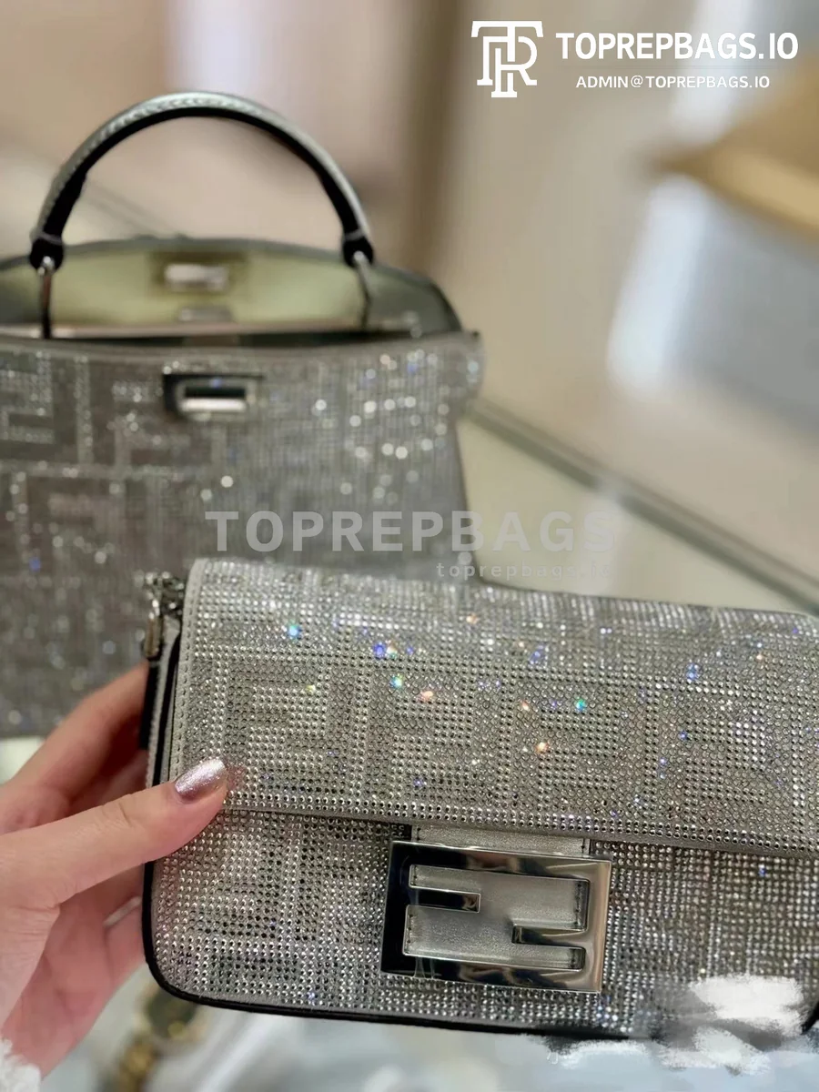 i1709615889_6115_1 Fendi Baguette Mini in Grey