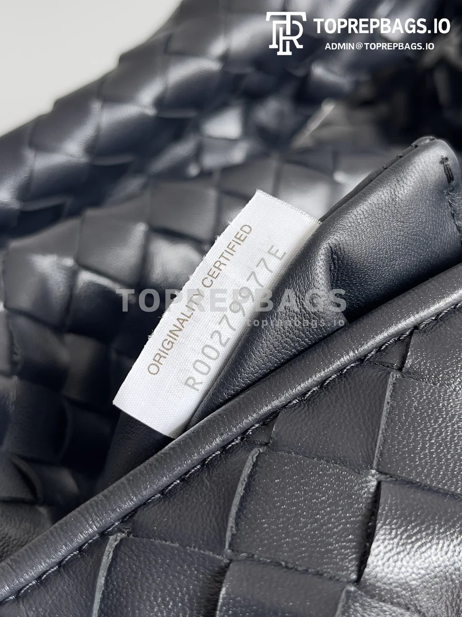i1709901311_2851_6 Bottega Veneta Hop Large in Blue