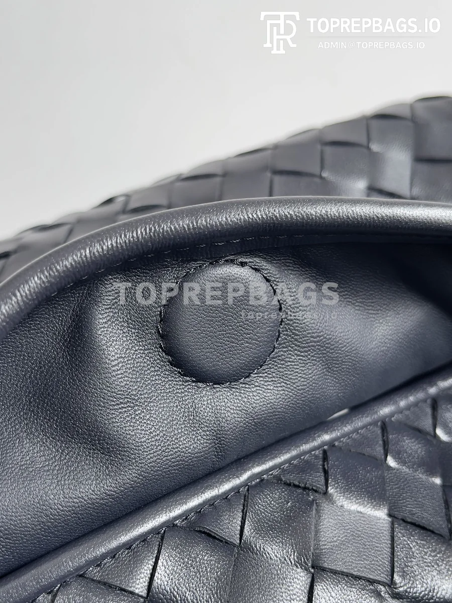 i1709901311_5393_7 Bottega Veneta Hop Large in Blue