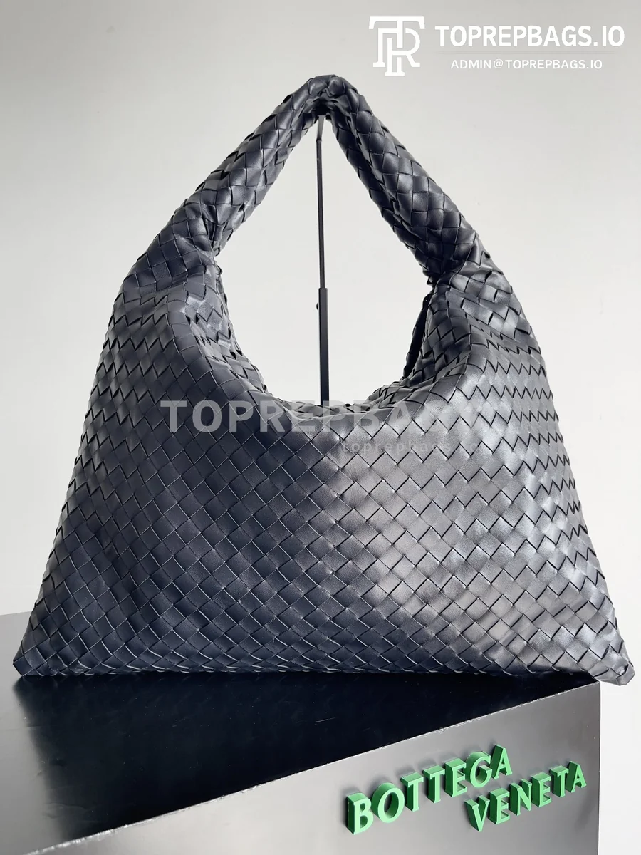 i1709901311_5469_5 Bottega Veneta Hop Large in Blue