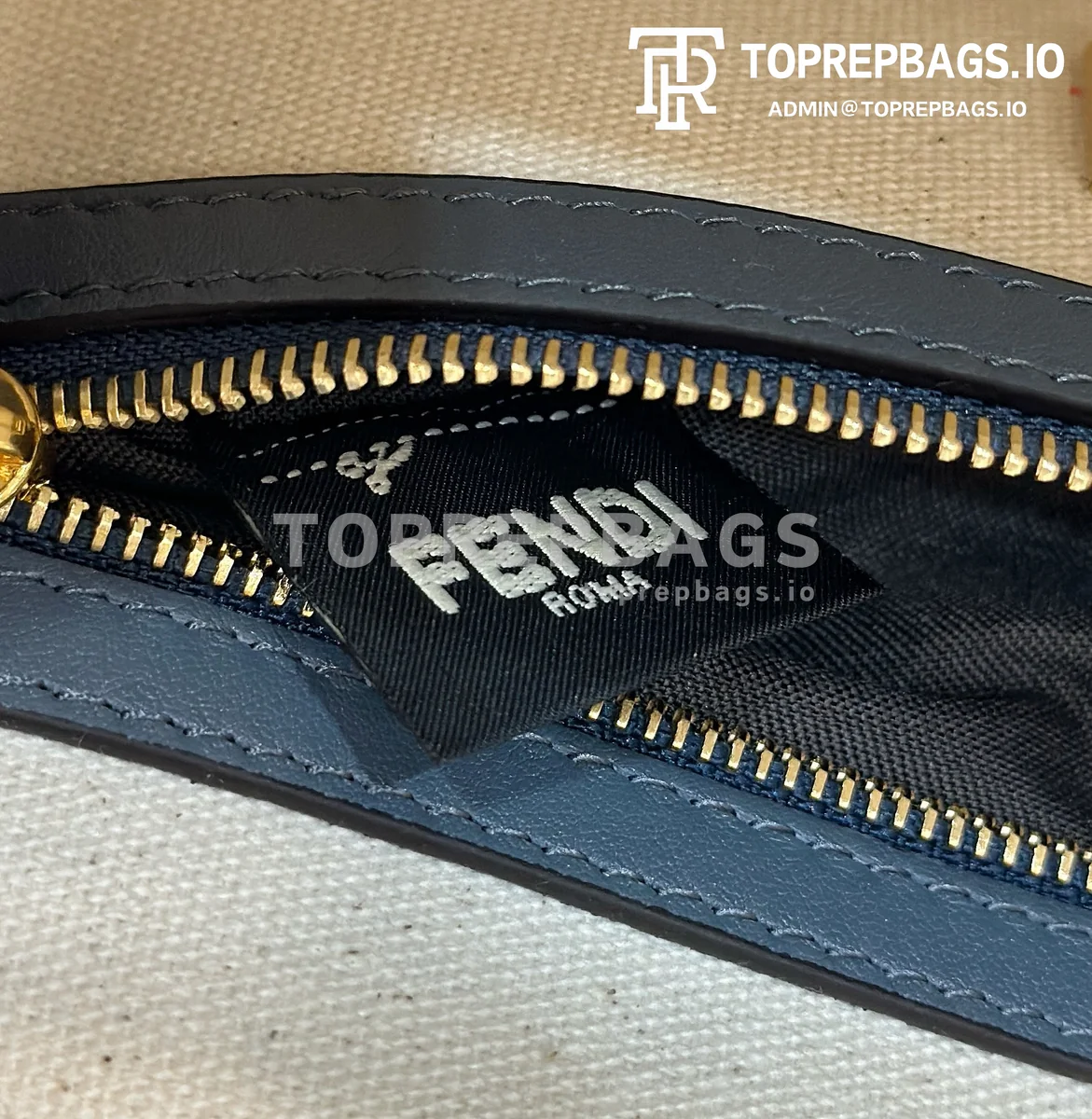 i1713772067_2497_0 Fendi Baguette in Grey