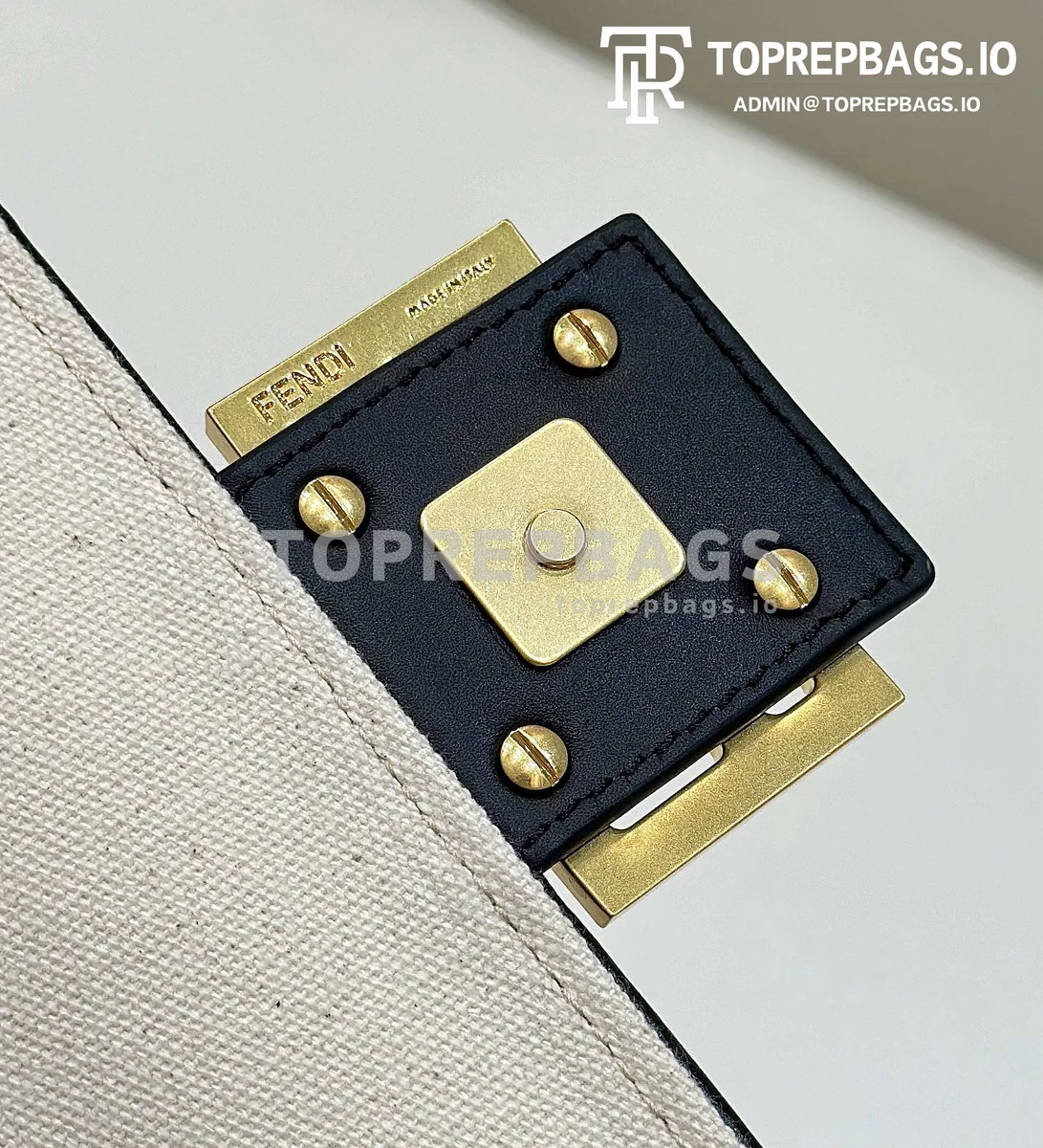i1714034044_2456_4 Fendi Baguette in White