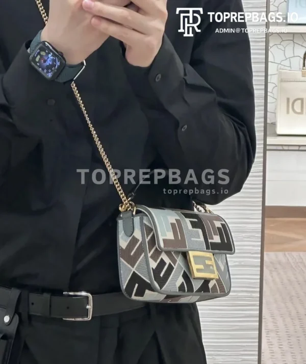 i1714297252_9288_1 Fendi Baguette Mini in Beige