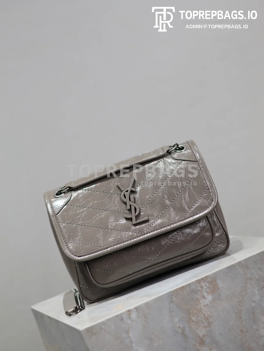 i1718102010_5091_1 YSL Niki in Grey