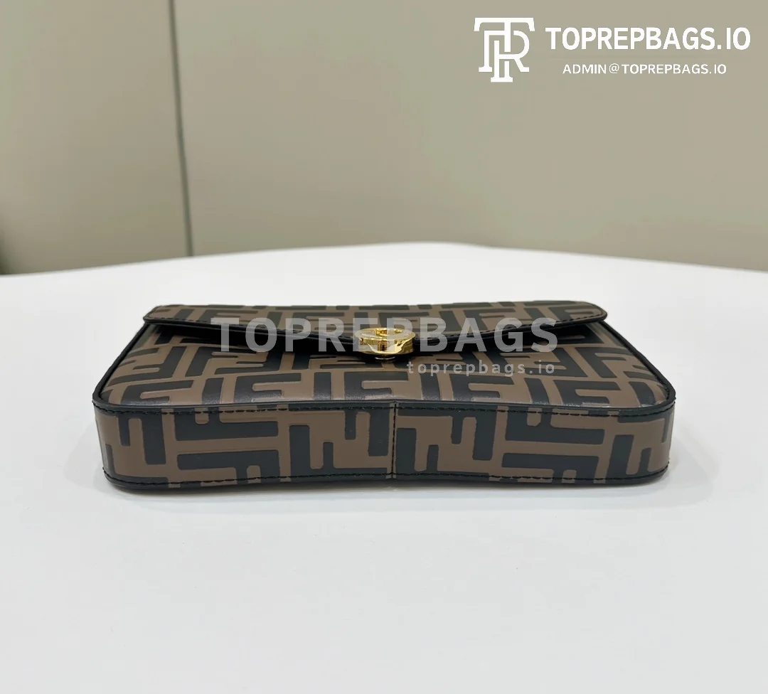 i1719830373_357_4 Fendi Wallet in Brown