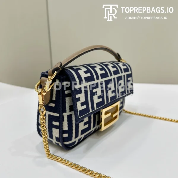 i1720344203_1012_5 Fendi Baguette in Blue
