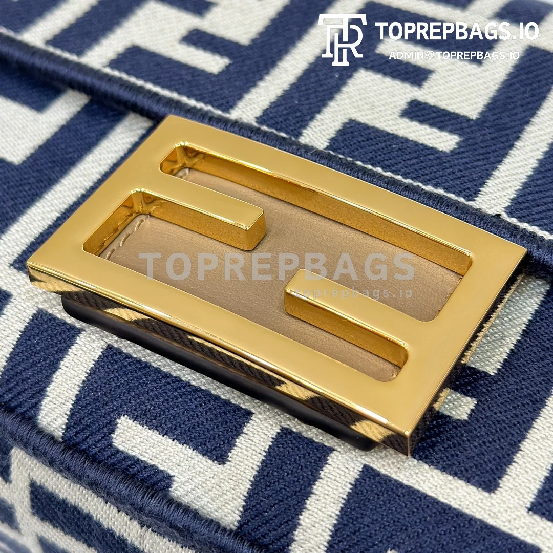 i1720344204_2805_7 Fendi Baguette in Blue