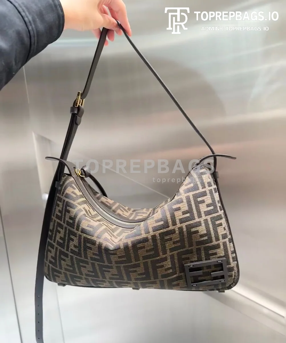 i1720429826_6486_0 Fendi Baguette in Brown