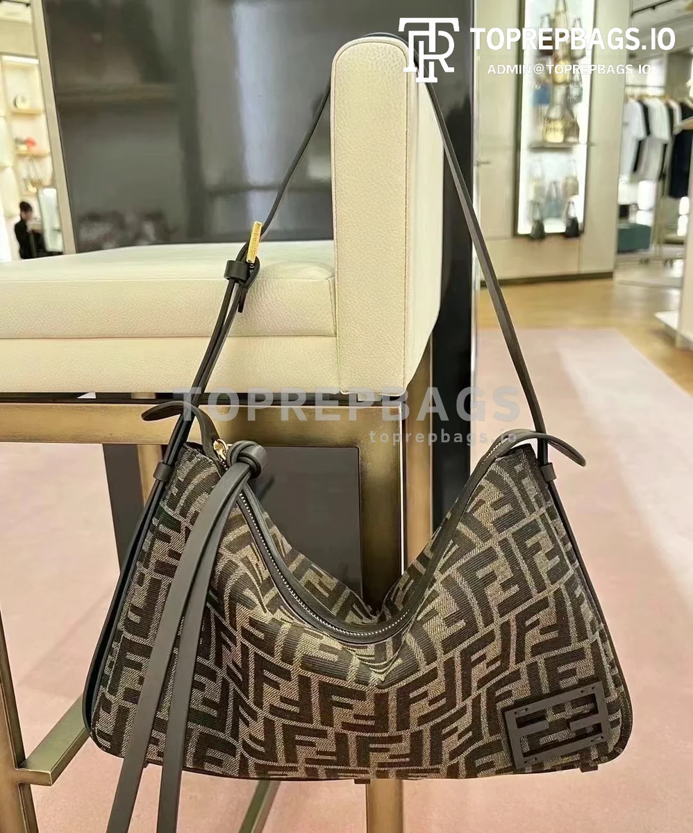 i1720429826_9146_4 Fendi Baguette in Brown