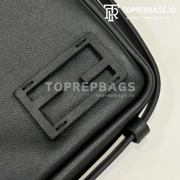 i1722847541_6308_5 Fendi Simply in Black