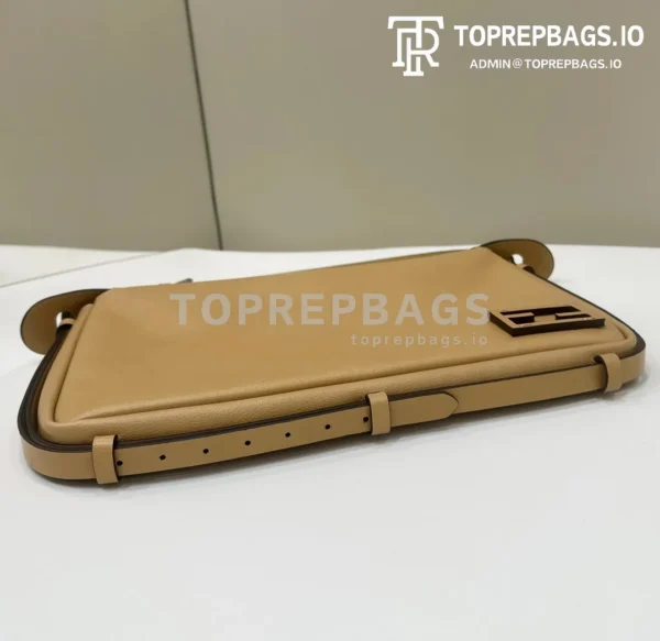 i1722848862_3569_4 Fendi Simply in Beige