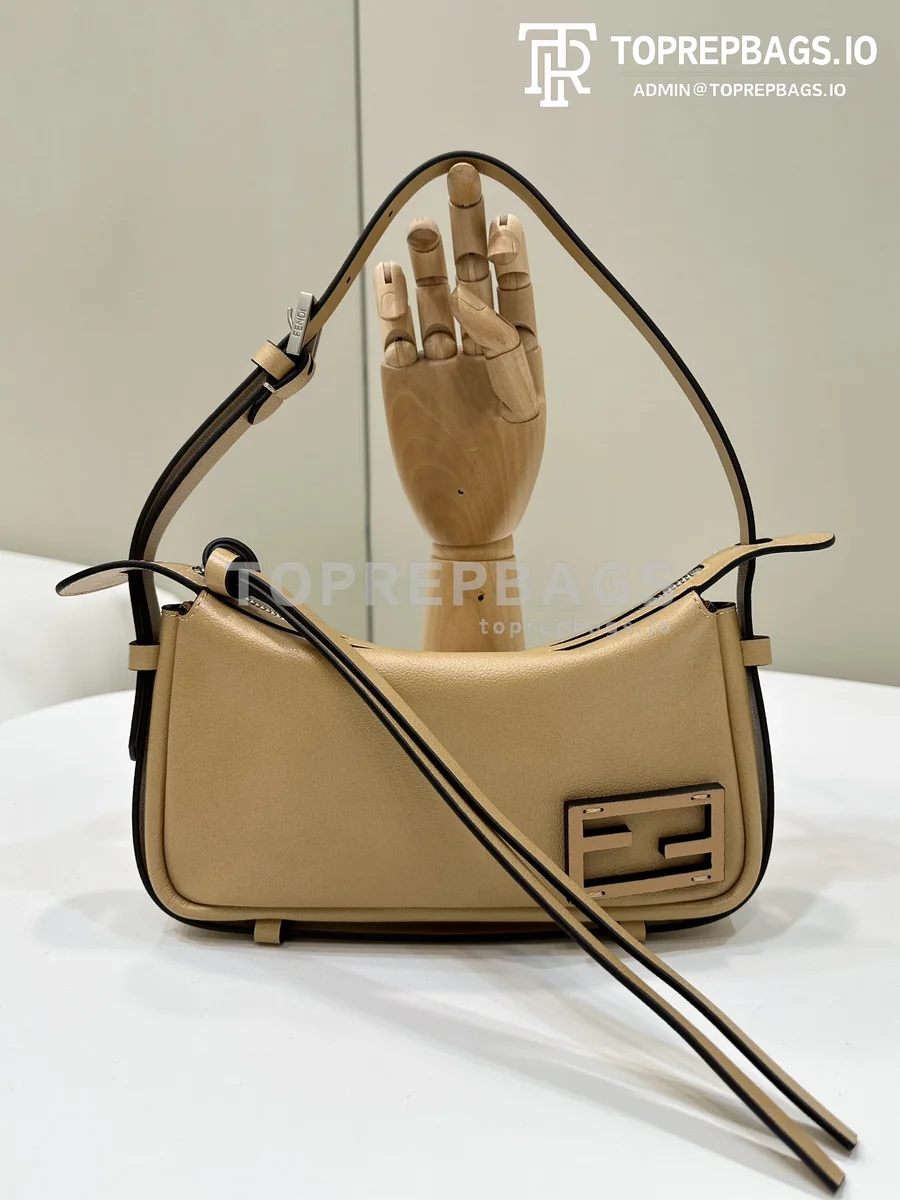 i1722852034_3417_0 Fendi Simply in Beige