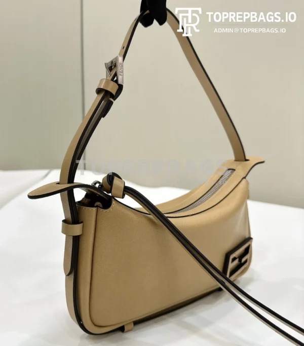 i1722852034_8745_1 Fendi Simply in Beige