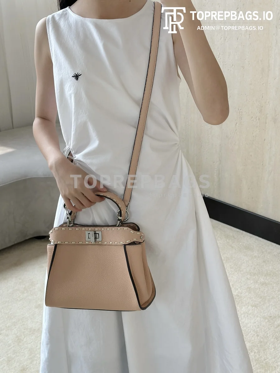 i1725267119_5361_0 Fendi Peekaboo in Pink