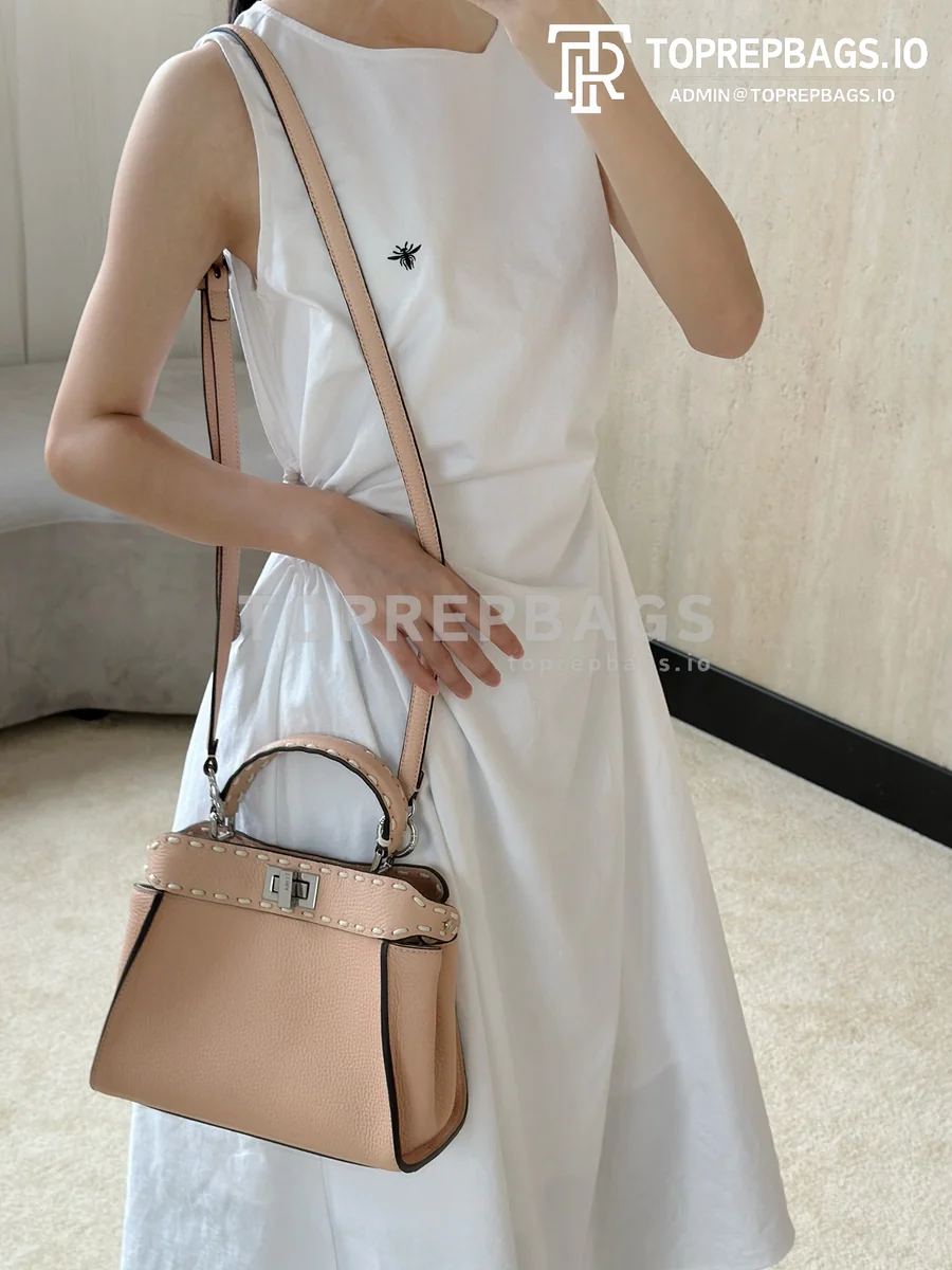i1725267119_7824_2 Fendi Peekaboo in Pink