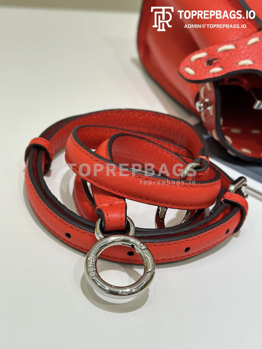 i1725267932_1674_3 Fendi Peekaboo in Red