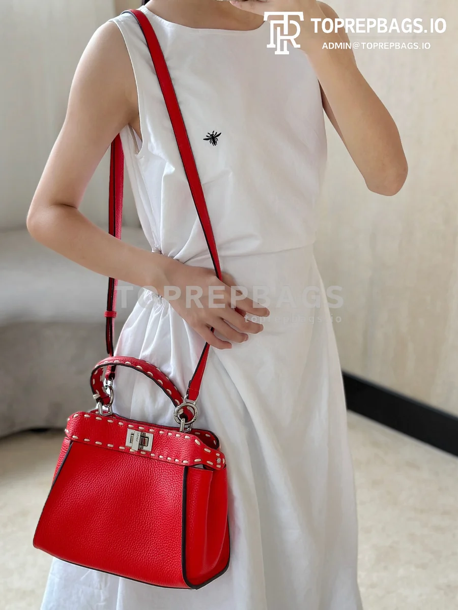 i1725268100_9133_2 Fendi Peekaboo in Red