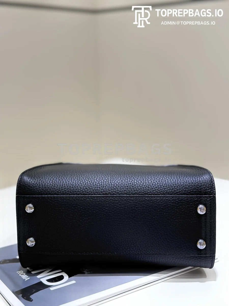 i1725268395_5098_2 Fendi Peekaboo in Black
