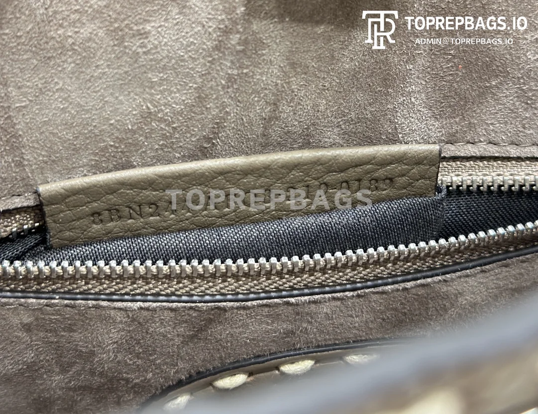 i1725268919_8984_7 Fendi Peekaboo in Grey