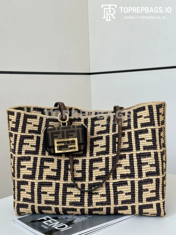 i1725434323_7019_0 Fendi Roll in Beige