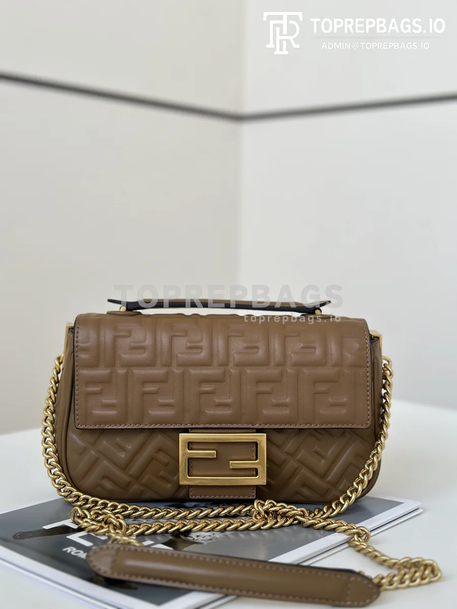 i1725527665_3050_0 Fendi Baguette in Brown