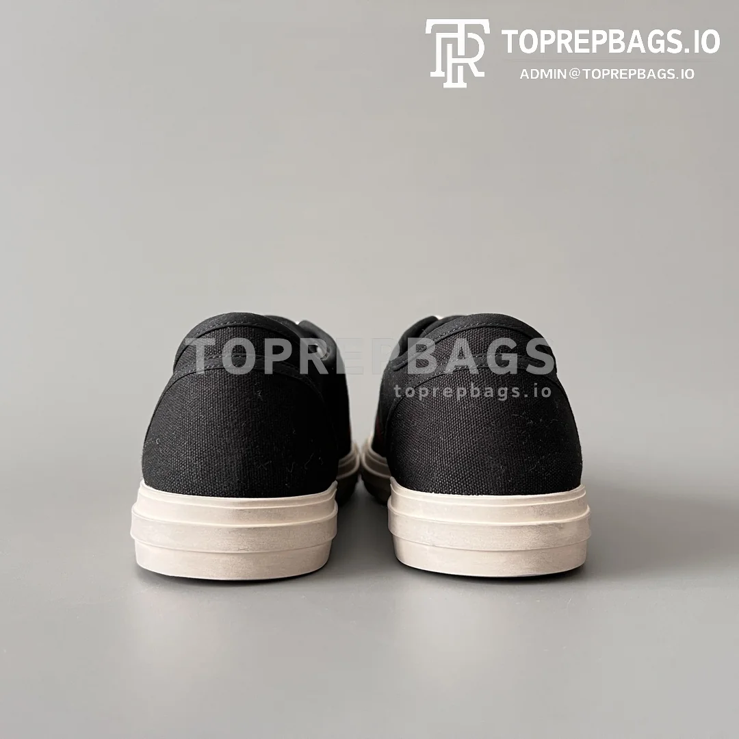 i1725715733_837_6 Gucci Lido in Black