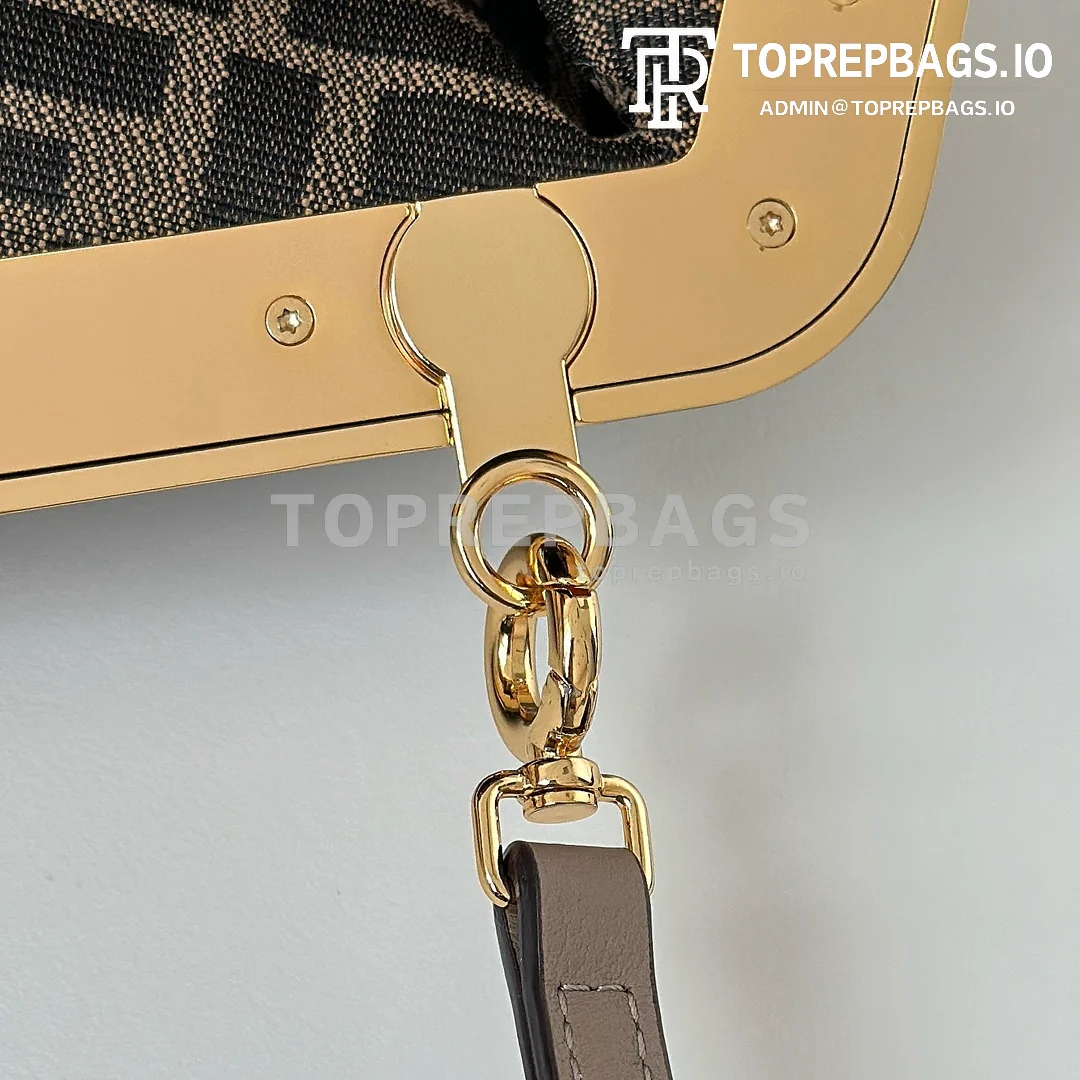 i1725856422_4530_7 Fendi First in Taupe