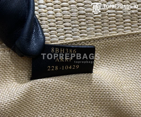 i1727247728_3386_6 Fendi Sunshine Shopper in Beige
