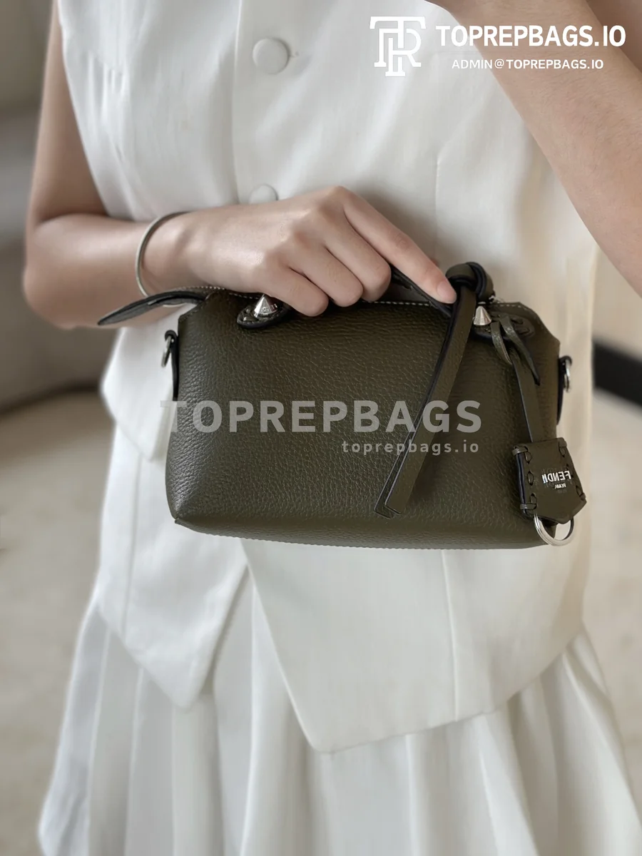 i1727345358_8416_4 Fendi By The Way Selleria in Green