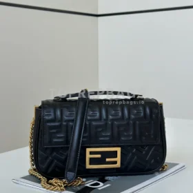 i1728626718_340_4 Fendi Baguette in Black