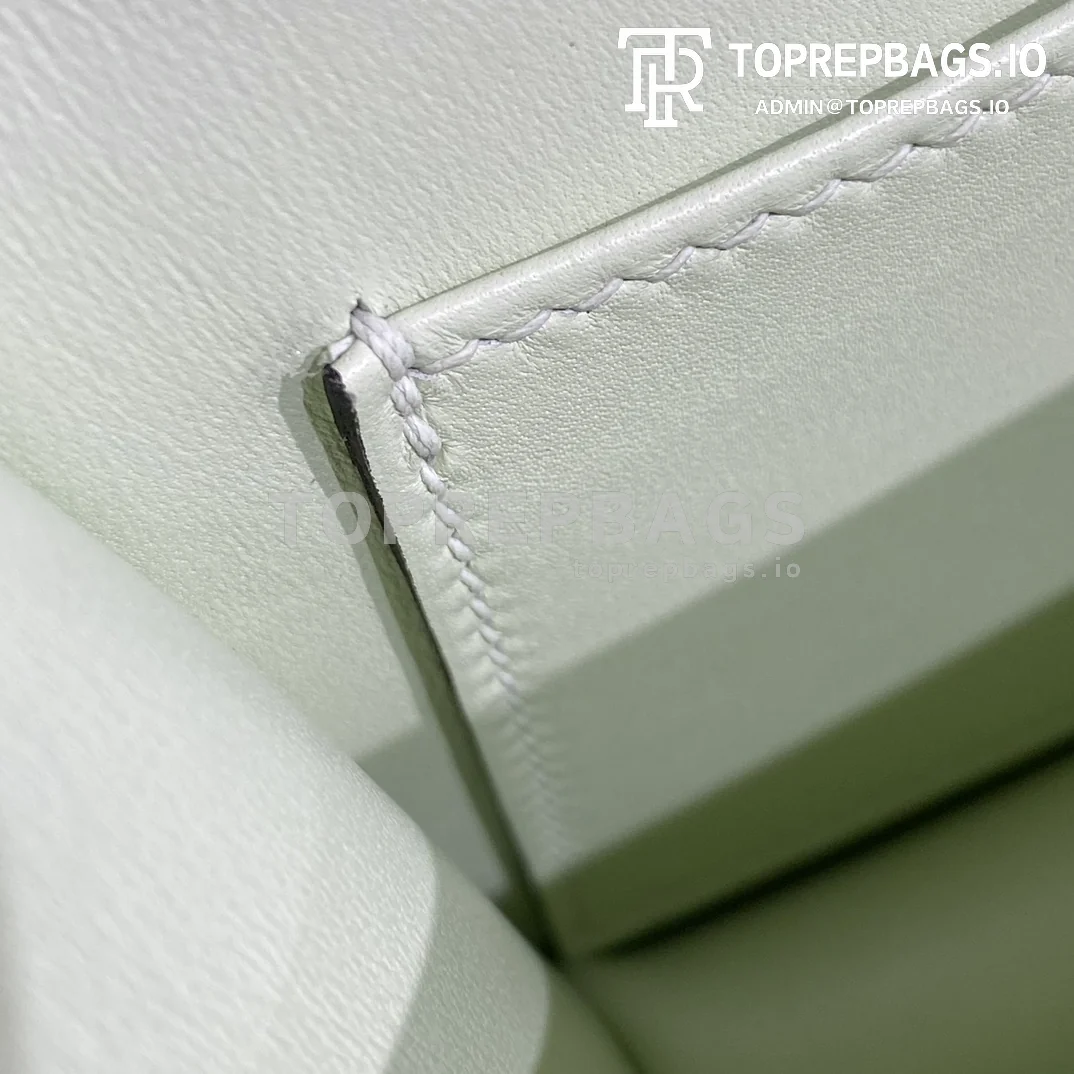 i1728706500_999_1 Hermes Constance in Green