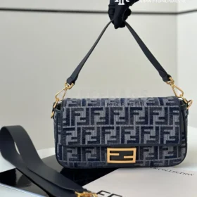 i1728984612_8278_5 Fendi Baguette Medium in Blue