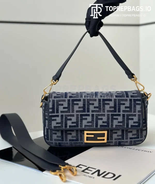 i1728984612_8278_5 Fendi Baguette Medium in Blue