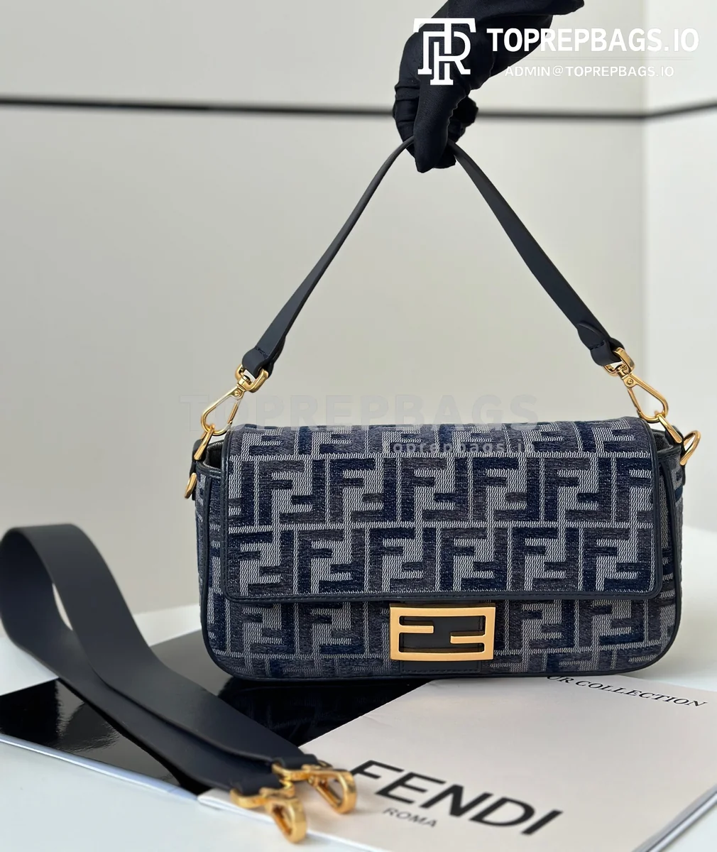 i1728984612_8278_5 Fendi Baguette Medium in Blue