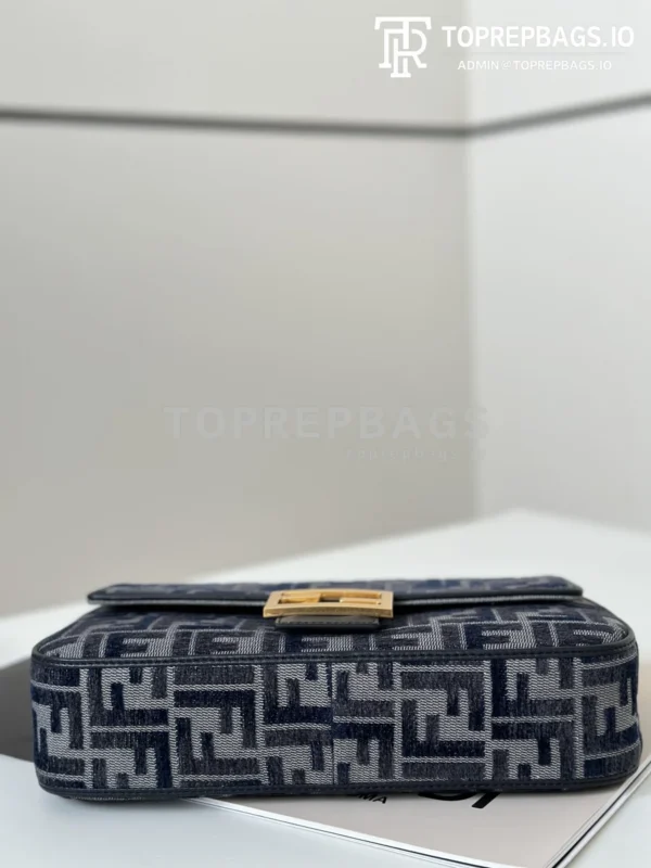 i1728984612_9018_1 Fendi Baguette Medium in Blue