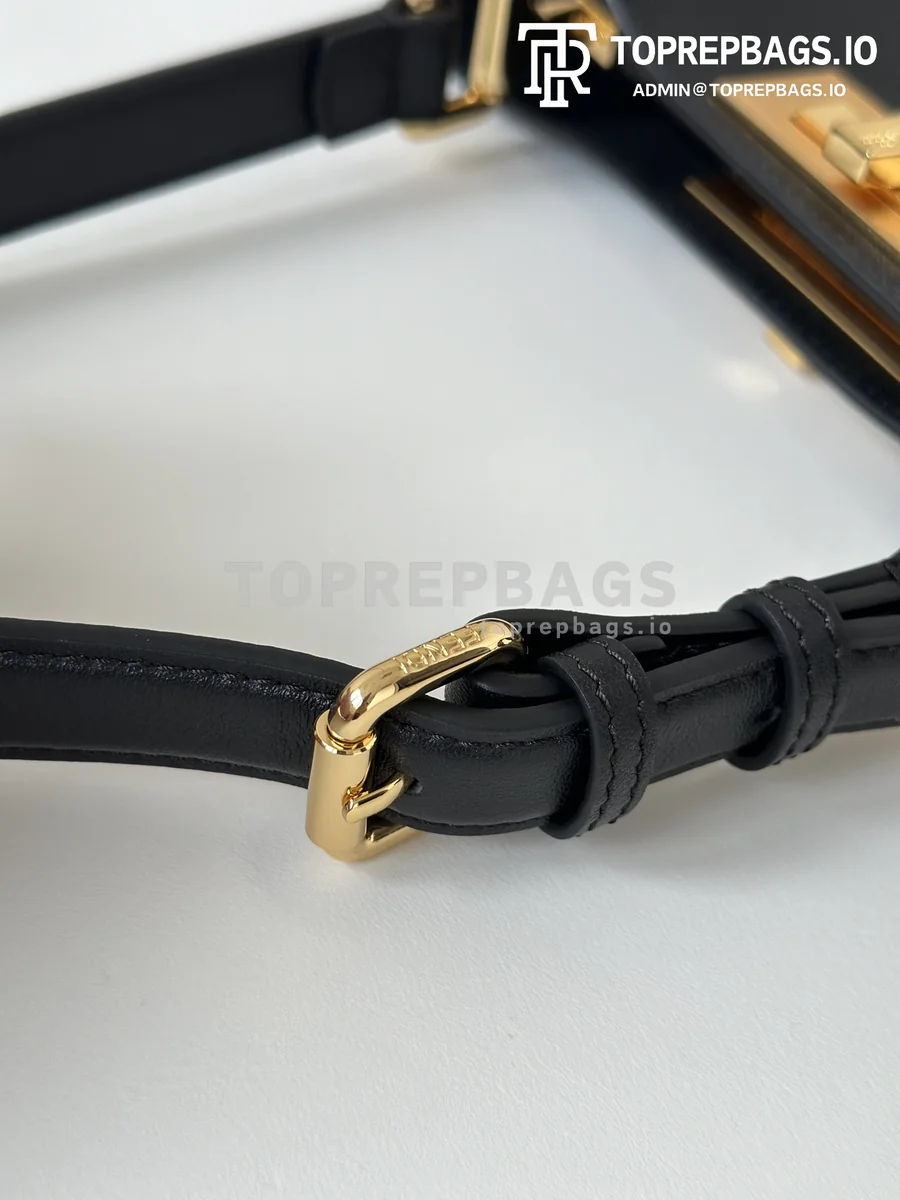 i1728987585_9662_6 Fendi Peekaboo Medium in Black