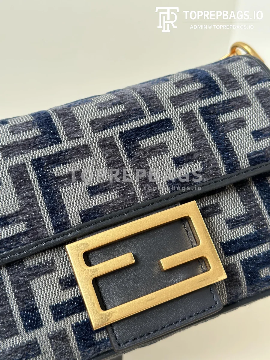 i1728987912_8909_3 Fendi Baguette Small in Grey