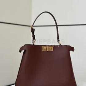 i1728990202_2751_0 Fendi Peekaboo Medium in Brown