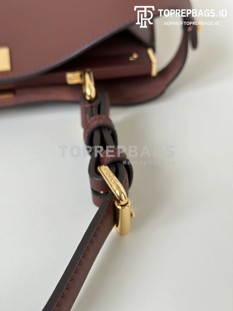 i1728990202_3100_7 Fendi Peekaboo Medium in Brown