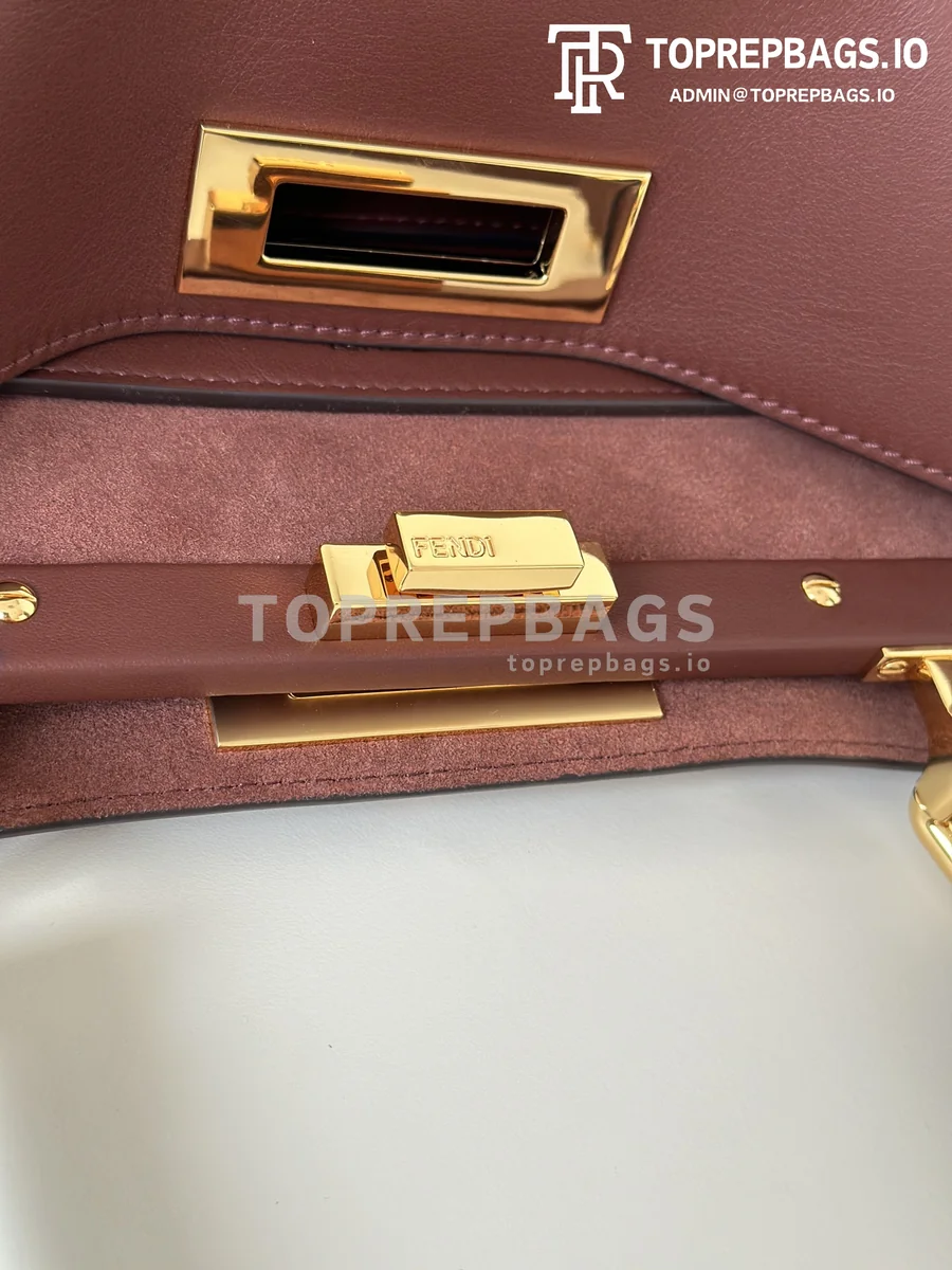 i1728990202_5584_6 Fendi Peekaboo Medium in Brown