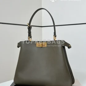 i1729507117_2909_0-1 Fendi Peekaboo Medium in Green