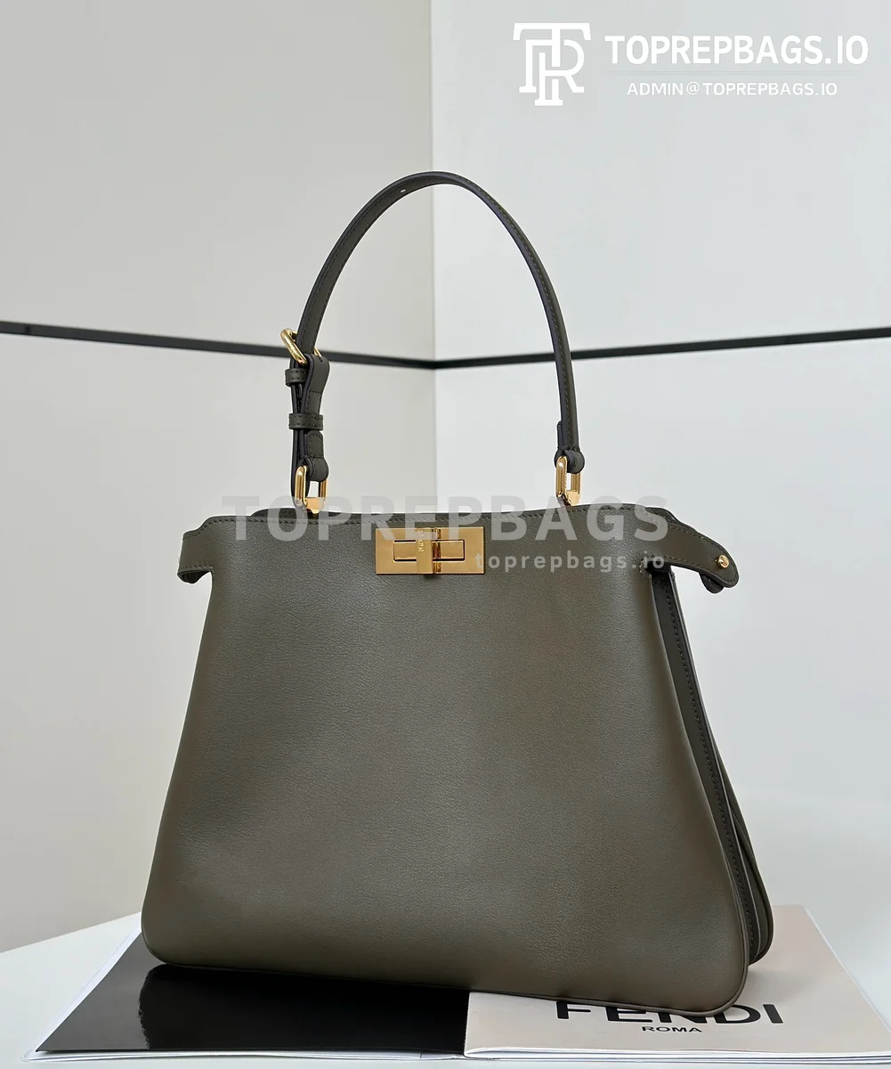i1729507117_2909_0 Fendi Peekaboo Medium in Green