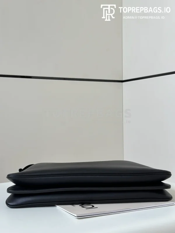 i1729507620_4094_3 Fendi Peekaboo Large in Black