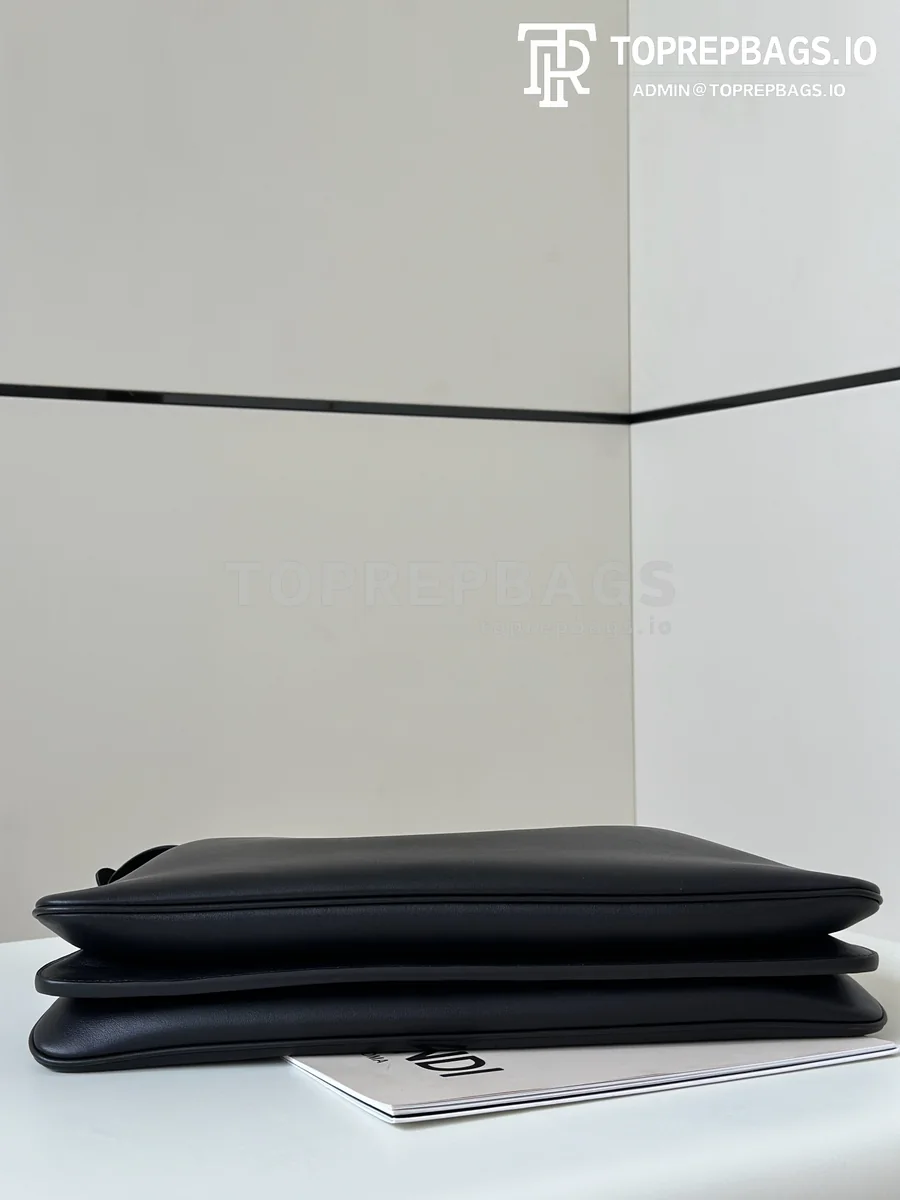 i1729507620_4094_3 Fendi Peekaboo Large in Black