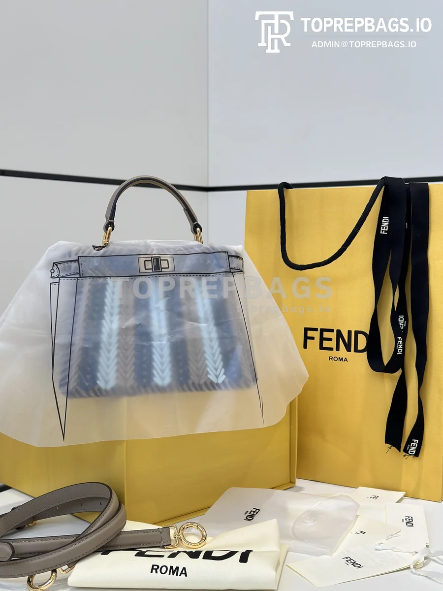 i1731835701_9036_0 Fendi Peekaboo ISeeU in Multicolor