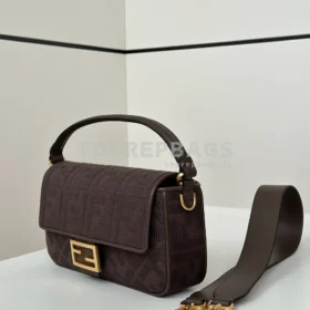 Fendi Baguette in Brown