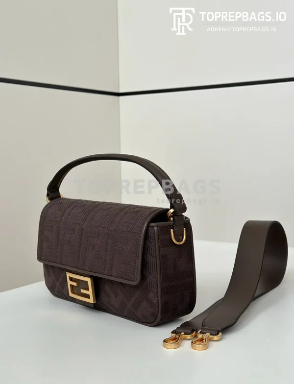 i1734506708_5440_0 Fendi Baguette in Brown