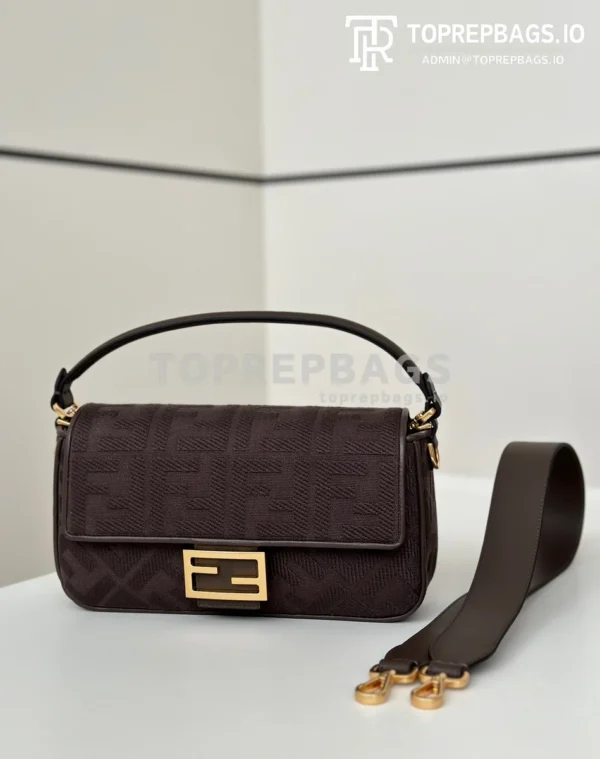 i1734506708_9984_4 Fendi Baguette in Brown